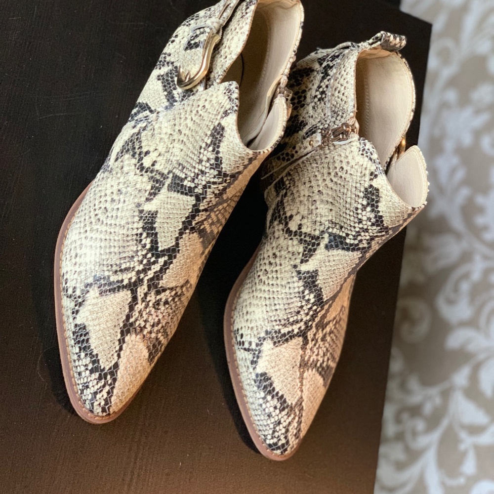 Sam Edelman booties - Picture 2 of 4